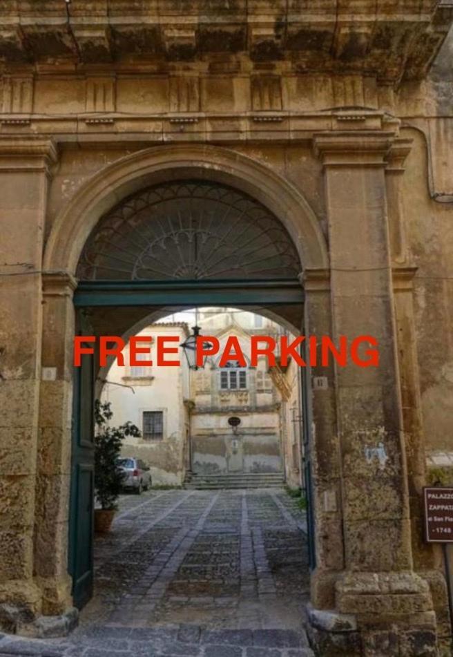 Palazzo Zappata Luxury Room Noto Centro Exterior foto